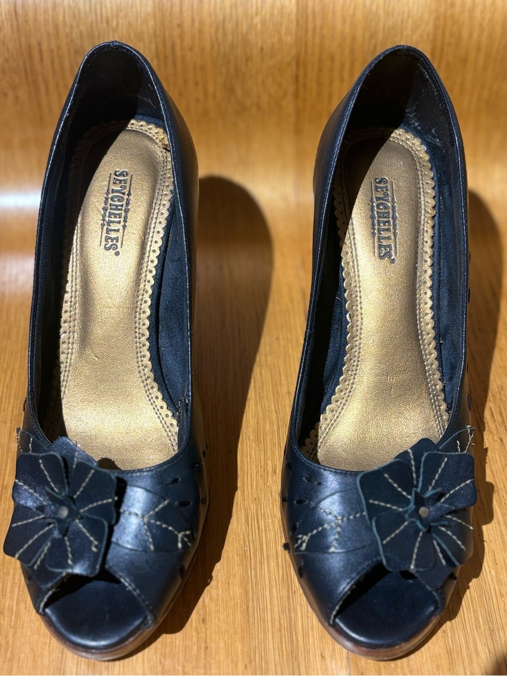 Seychelles Black Leather Vintage-Inspired Flower Peep-Toe Platform Heels
